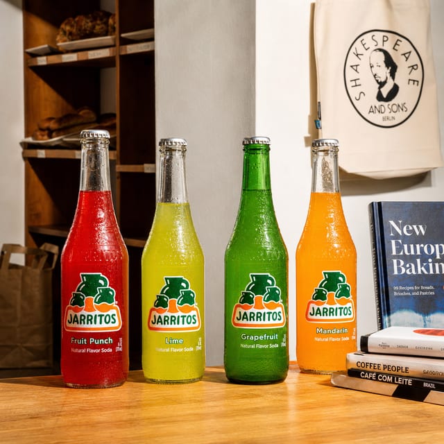 Jarritos.